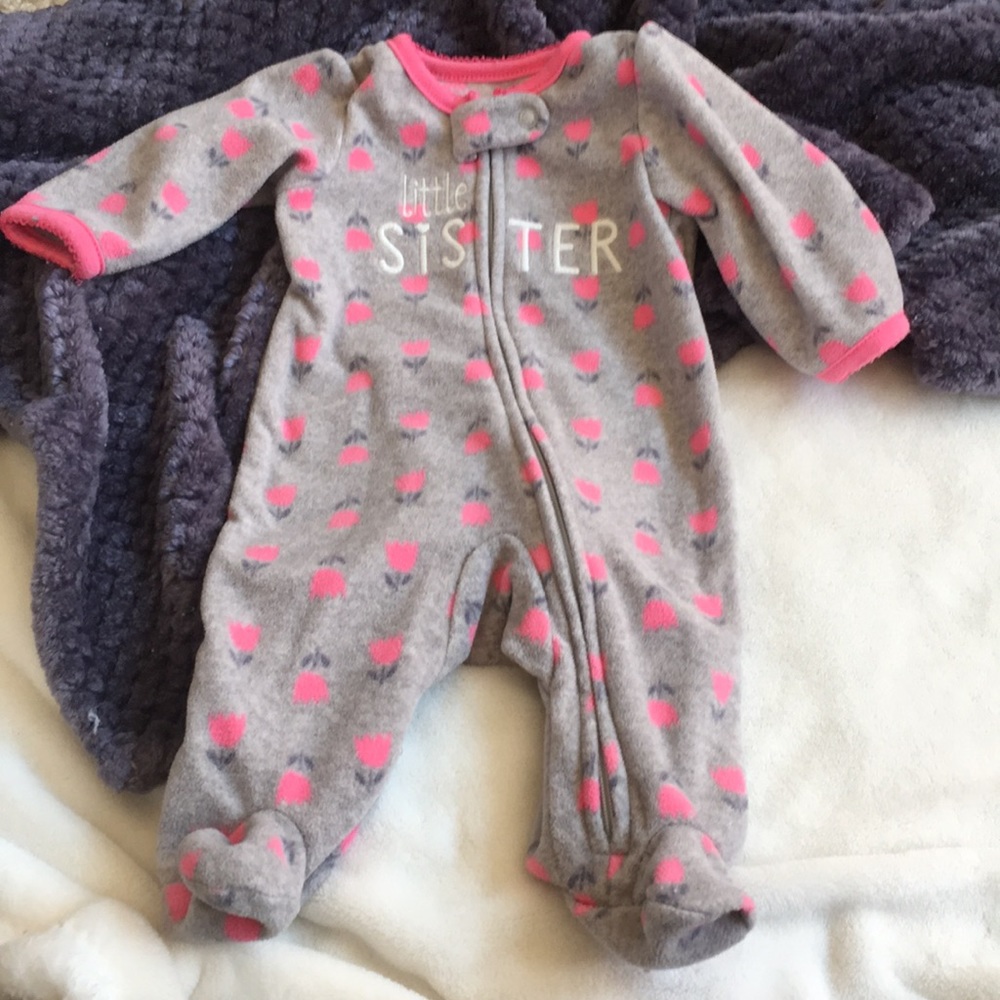 💥B2G1💥 Carter’s NB footed pajamas